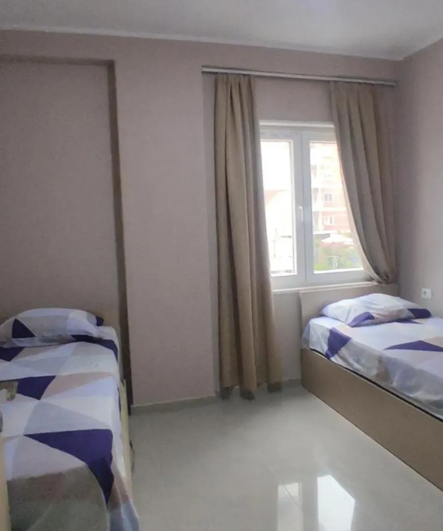 Apartament Tek Kompleksi Fishta Velipoje